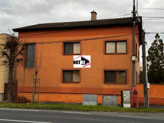 Znížená cena !!! Rodinný dom vo výbornej lokalite Lučenca