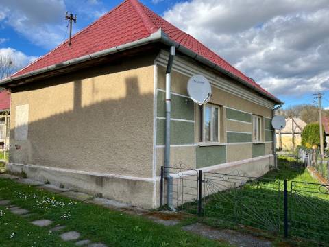  Rodinný dom v obci Lehôtka