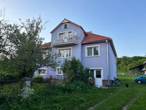  Rodinný dom v obci Kosihovce 