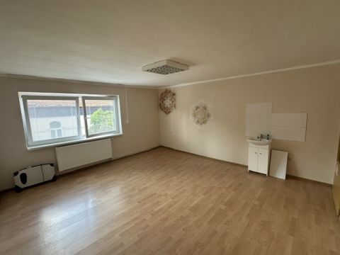  Priestor v centre mesta Lučenec na prenájom